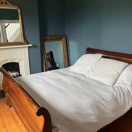 펜션 Victorian House With Cricket Ground Views